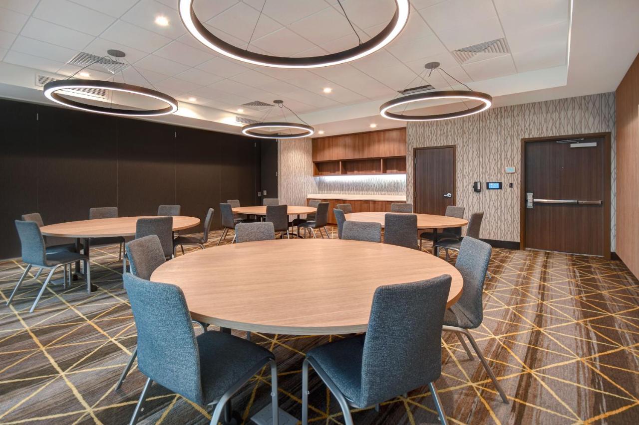Holiday Inn - Erie By Ihg Ngoại thất bức ảnh